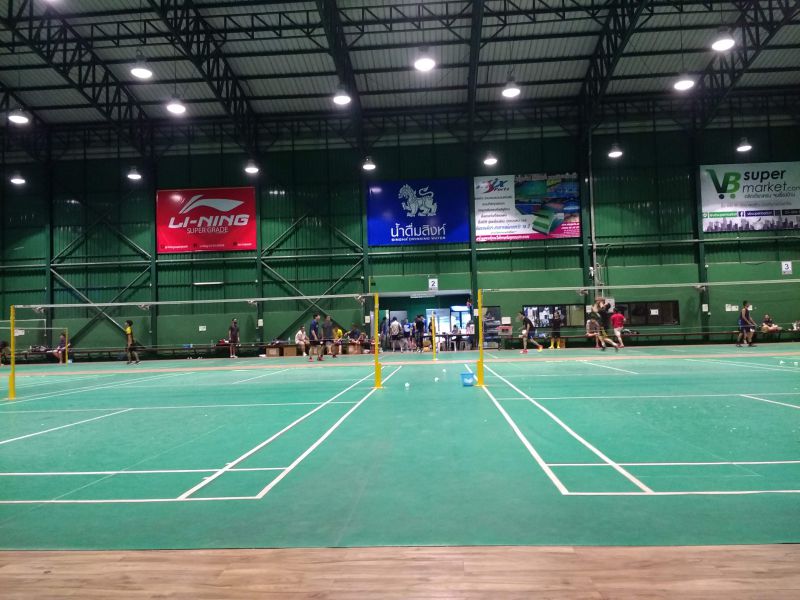 CMI badminton courts