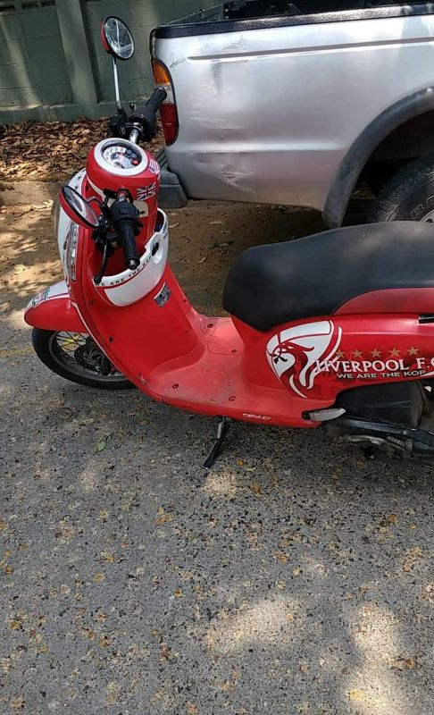 Honda Scoopy i Liverpool Limited Edition