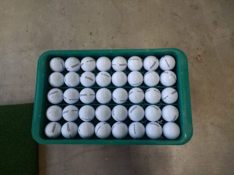 Star Dome Golf Club Driving Range balls